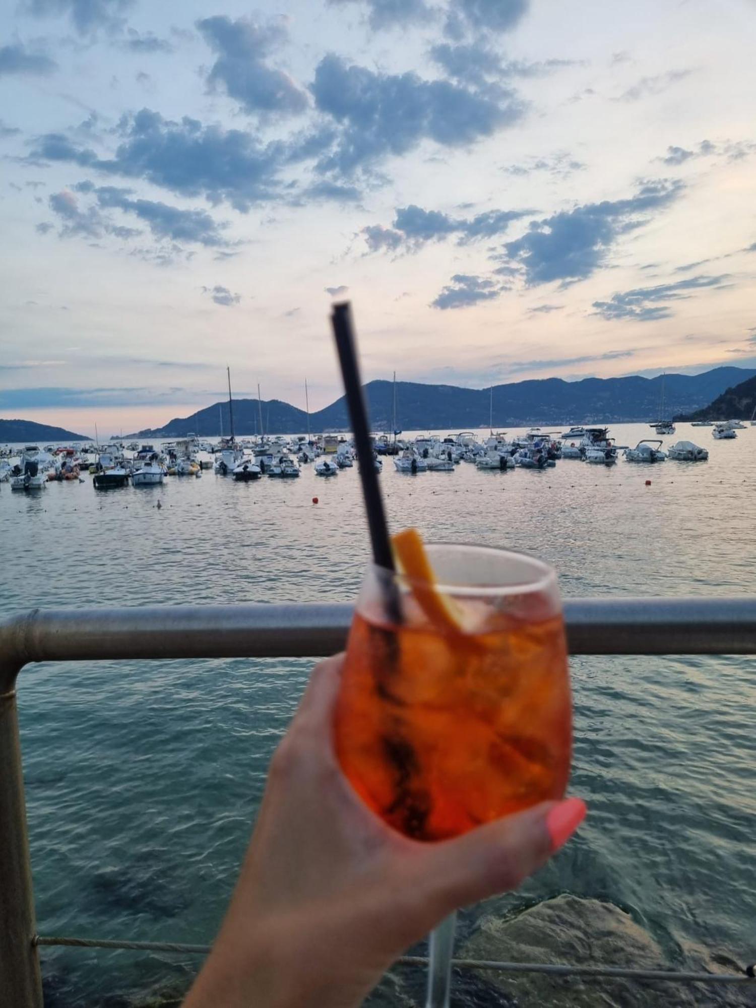 Sun Sea Relax Apartman Luni Kültér fotó